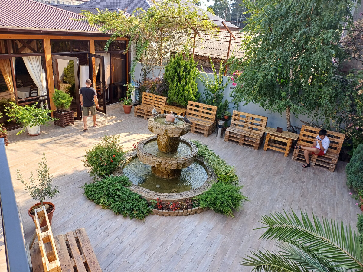 Уютный дворик. Фото автора.