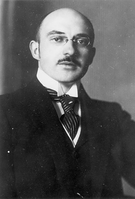 Макс Эрвин фон Шойбнер-Рихтер (21 января 1884, Рига — 9 ноября 1923, Мюнхен) — немецкий дипломат и политический деятель, ранний соратник Адольфа Гитлера