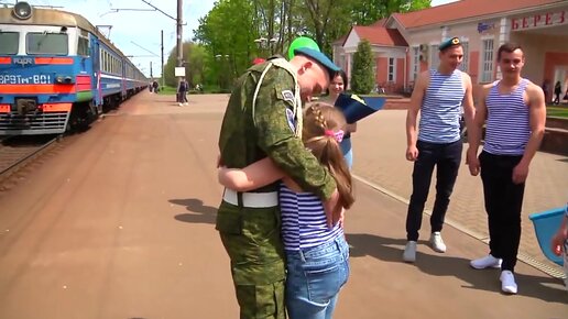 Парень вернулся из армии видео смотрите незабываемые порно видео задаром