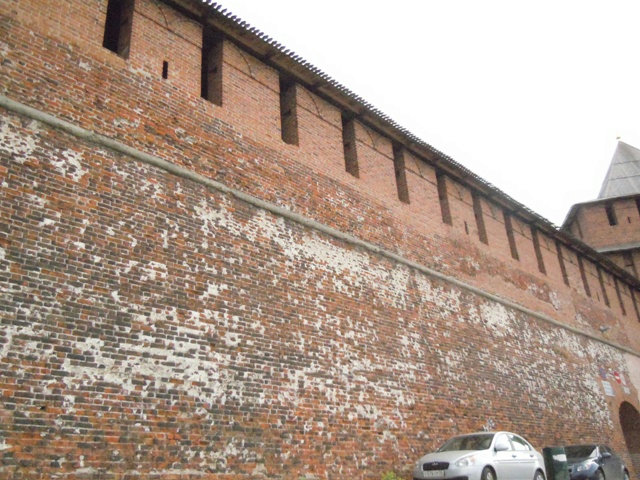  6 октября 2013 г. Газета «Pro Город» от 7 сентября 2013 г. писала: «Налажен свободный проход через Зачатьевскую башню (0+).-21