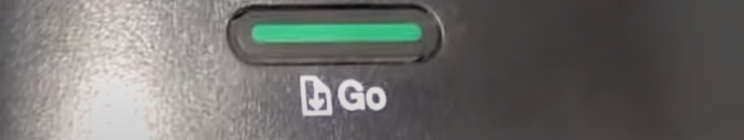 Нажимаем и удерживаем кнопку "Go" до тех пор, пока принтер включится. Продолжаем удерживать кнопку "Go" еще 2-3 секунды, затем отпускаем