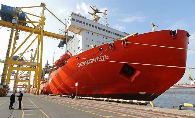 Атомный лихтеровоз «Севморпуть»