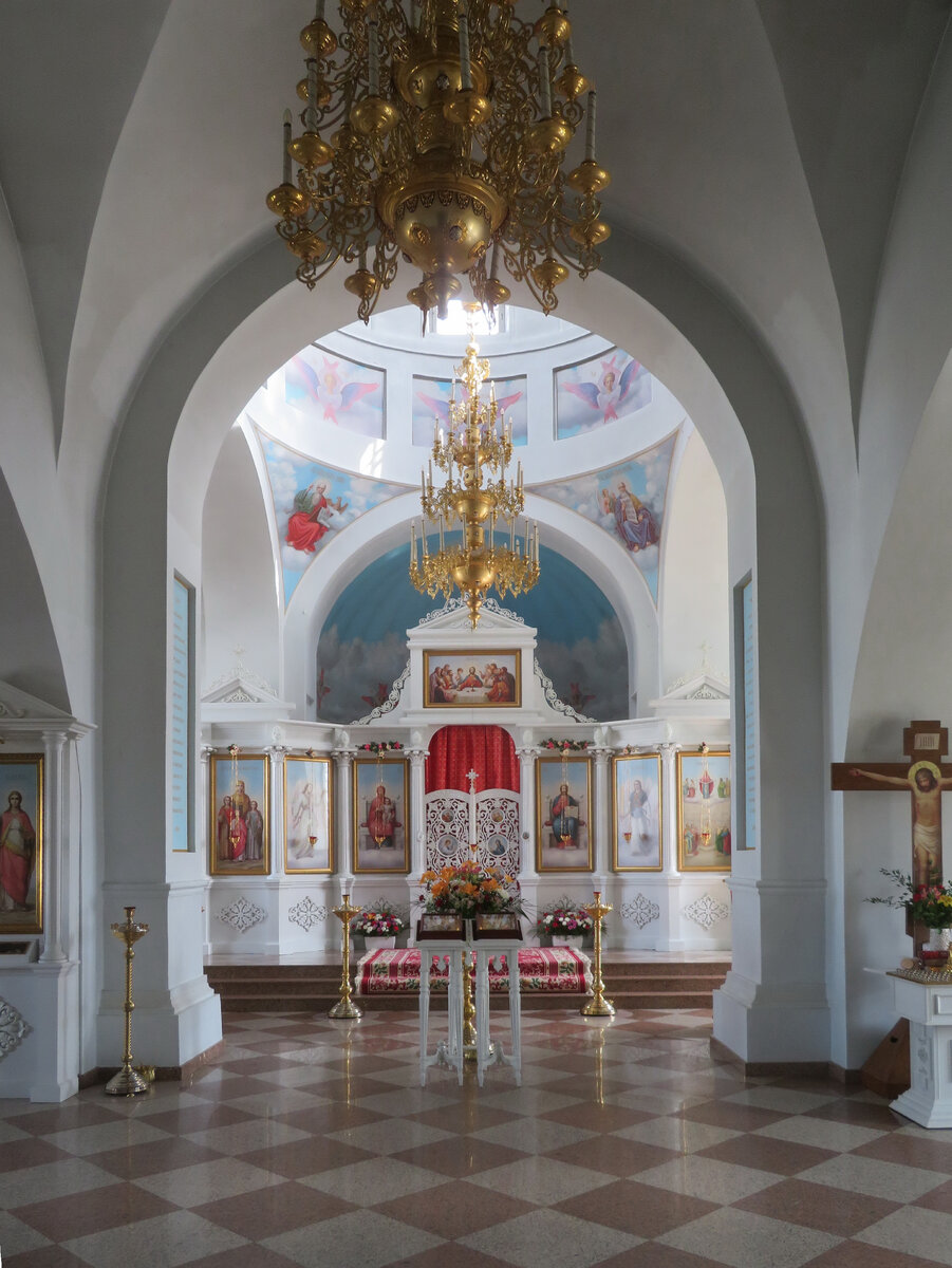 В Покровской церкви