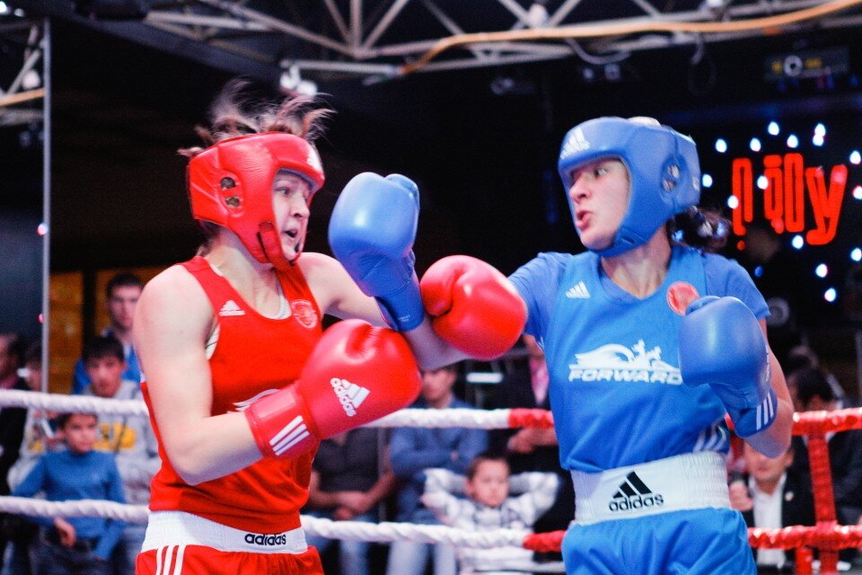     За звание чемпионки России по боксу поборются 19 спортсменок из Подмосковья Дмитрий АХМАДУЛЛИН