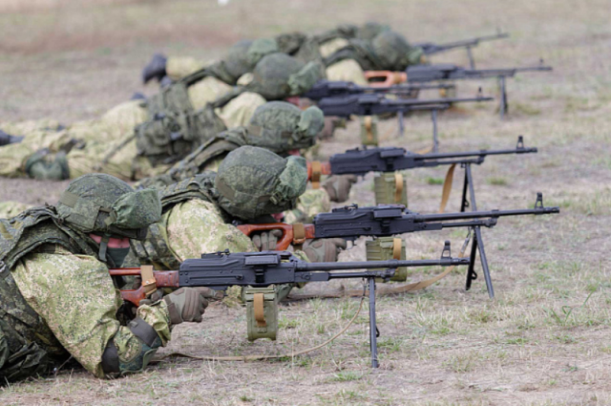    Из мобилизованных туляков сформировали два парашютно-десантных батальона