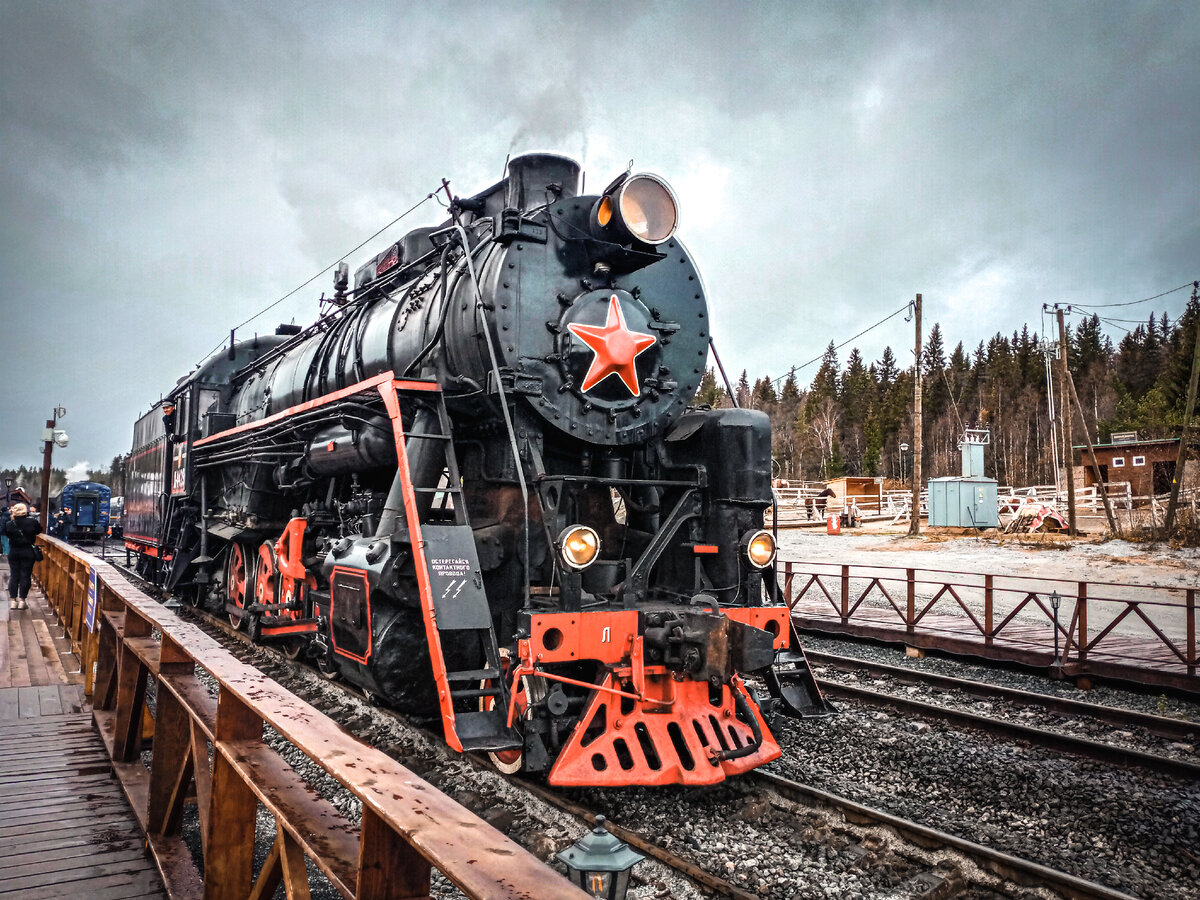 Рускеальский экспресс на станции в Рускеале