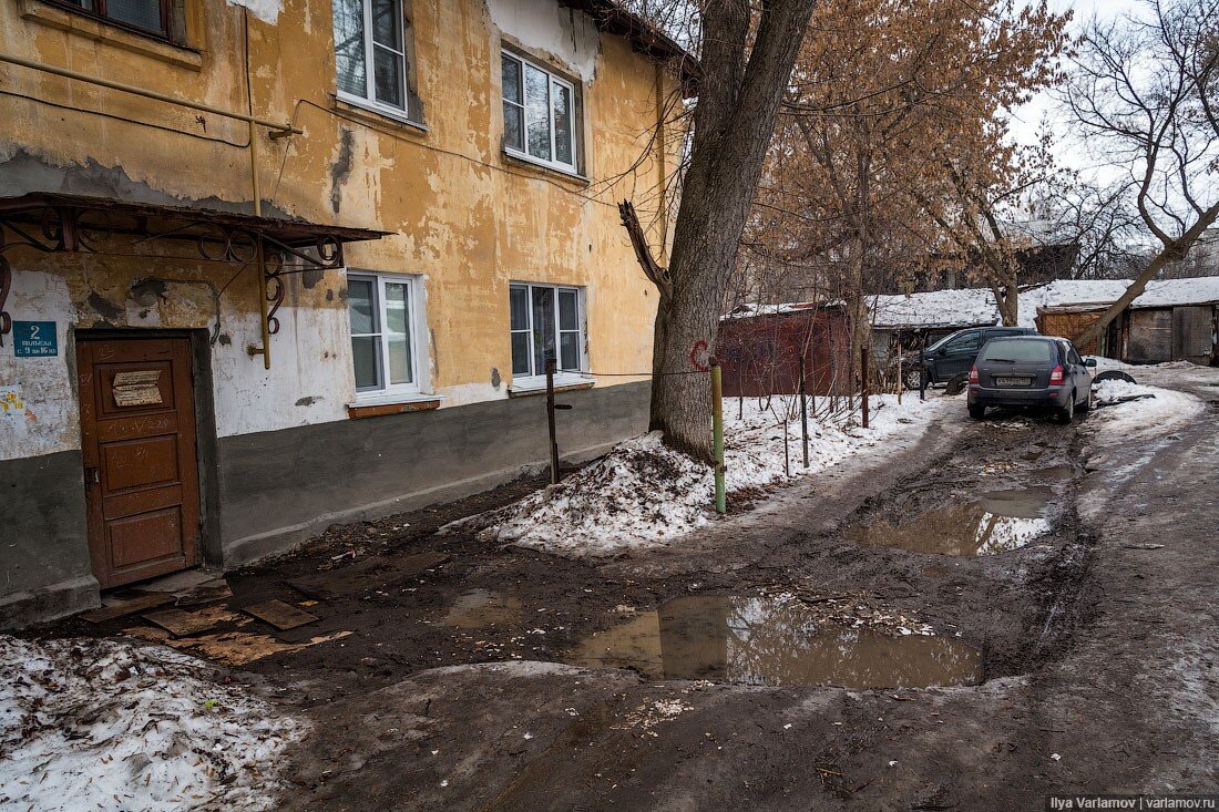 Плохой нижний. Нижний Новгород грязь. Нижний Новгород разруха. Нижний Новгород нищета. Грязные улицы Нижнего Новгорода.