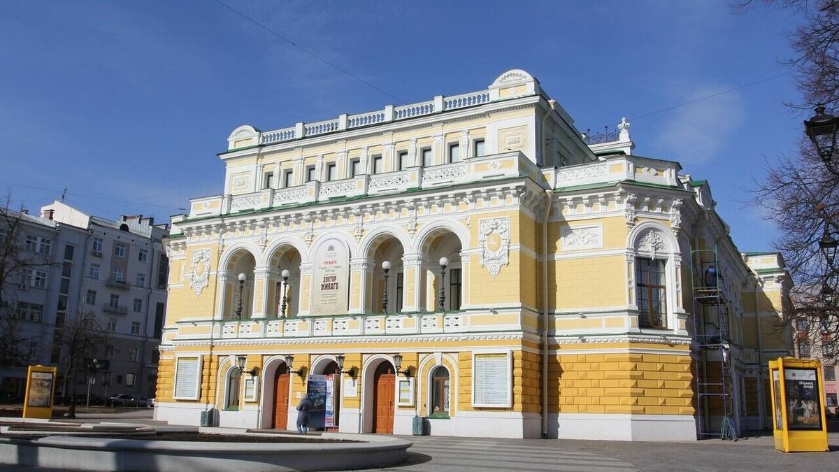     Спектакль в драмтеатре имени Горького в Нижнем Новгороде был сорван из-за отключения электричества в среду, 9 ноября. Об этом пишет ИА «Говорит Нижний».