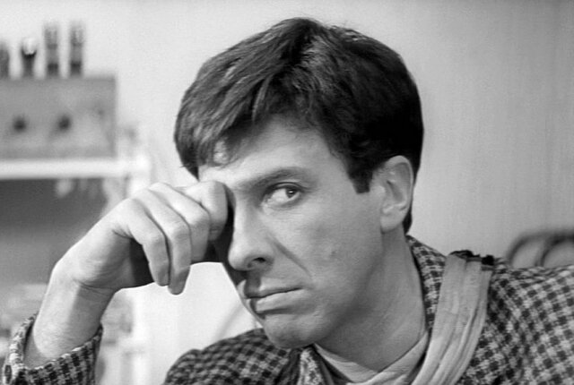    Обдумывание мошенничества Цитата из к/ф «Золотой телёнок». Реж. Михаил Швейцер. 1968. СССР