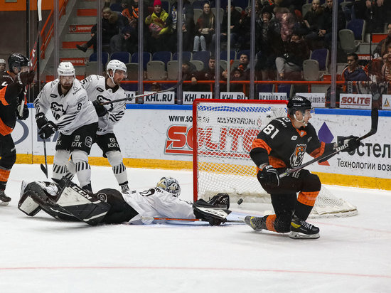     Хабаровский «Амур» во втором матче сдвоенной серии уступил «Трактору» по буллитам. Фото: ХК «Амур»