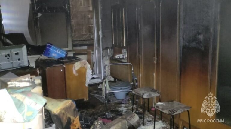    В Орске на пожаре в многоквартирном доме погибли мужчина и женщина Андрей Севостьянов