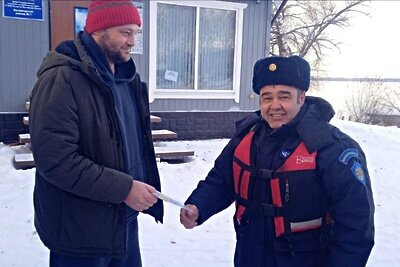    Профилактическая беседа с рыбаками на Можайском водохранилище © Telegram-канал «ГКУ МО «Мособлпожспас»