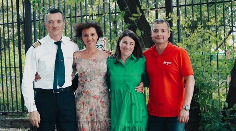 Дамира Юсупова и его супругу Наталью в кино играет тоже супружеская пара – Егор Бероев и Ксения Алфёрова. Фото предоставлено Дамиром Юсуповым
