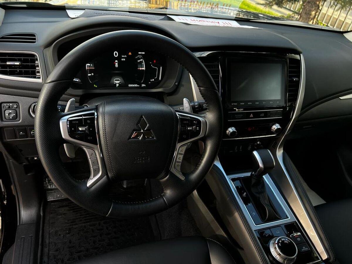 Mitsubishi Pajero и Mitsubishi Pajero Sport: сравнительный обзор ...