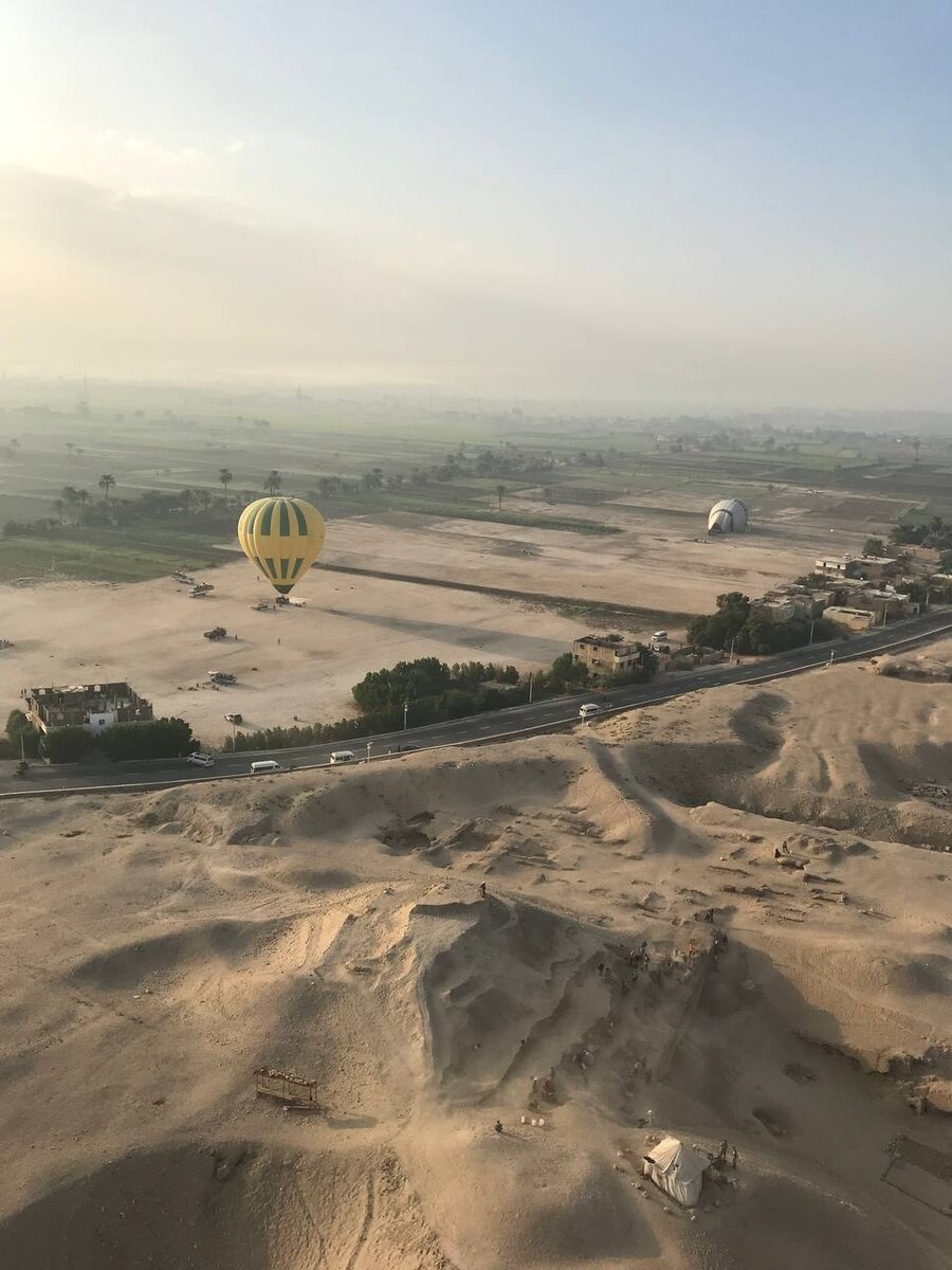 Раскопки в Луксоре с высоты птичьего полёта