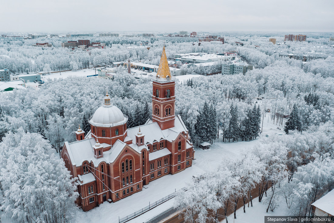 вместе с вещами мы также перевезём