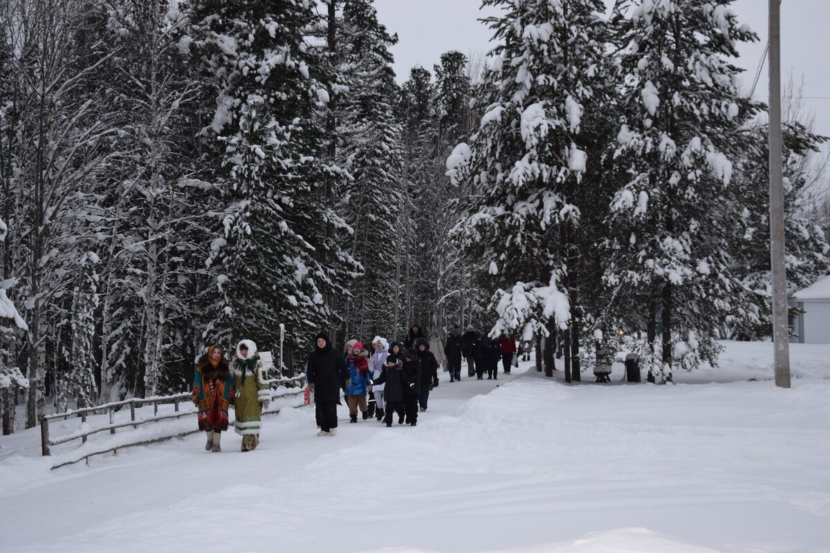    В Мегионе открылась резиденция хантыйского Деда Мороза