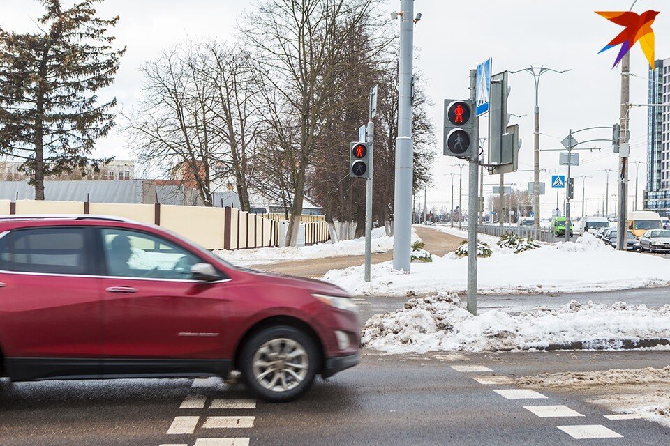     Таксист не притормозил перед пешеходным переходом. Фотоиллюстрация: архив «КП»