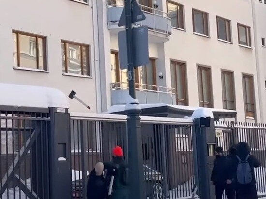   Кадр из видео