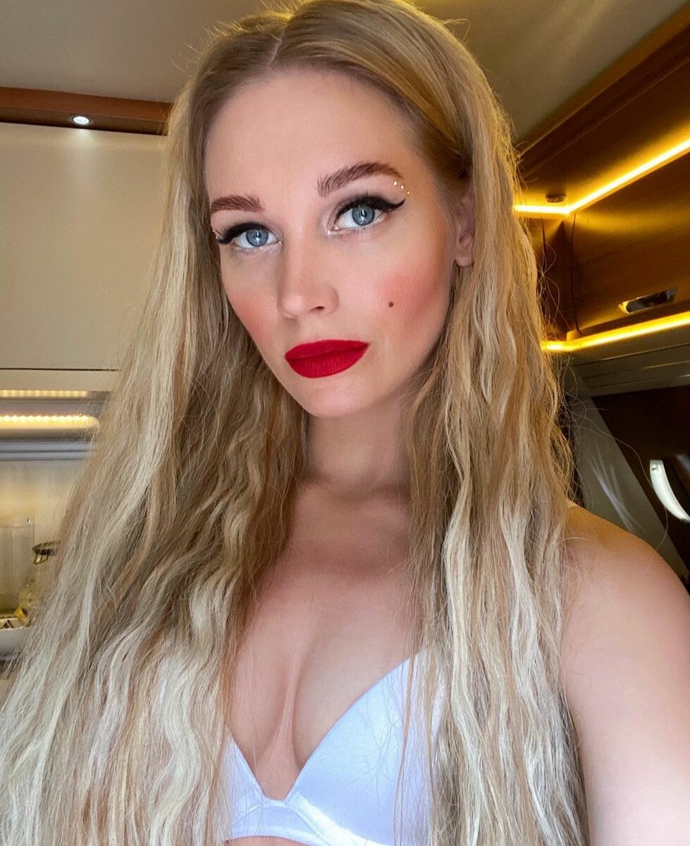 Кристина Асмус 