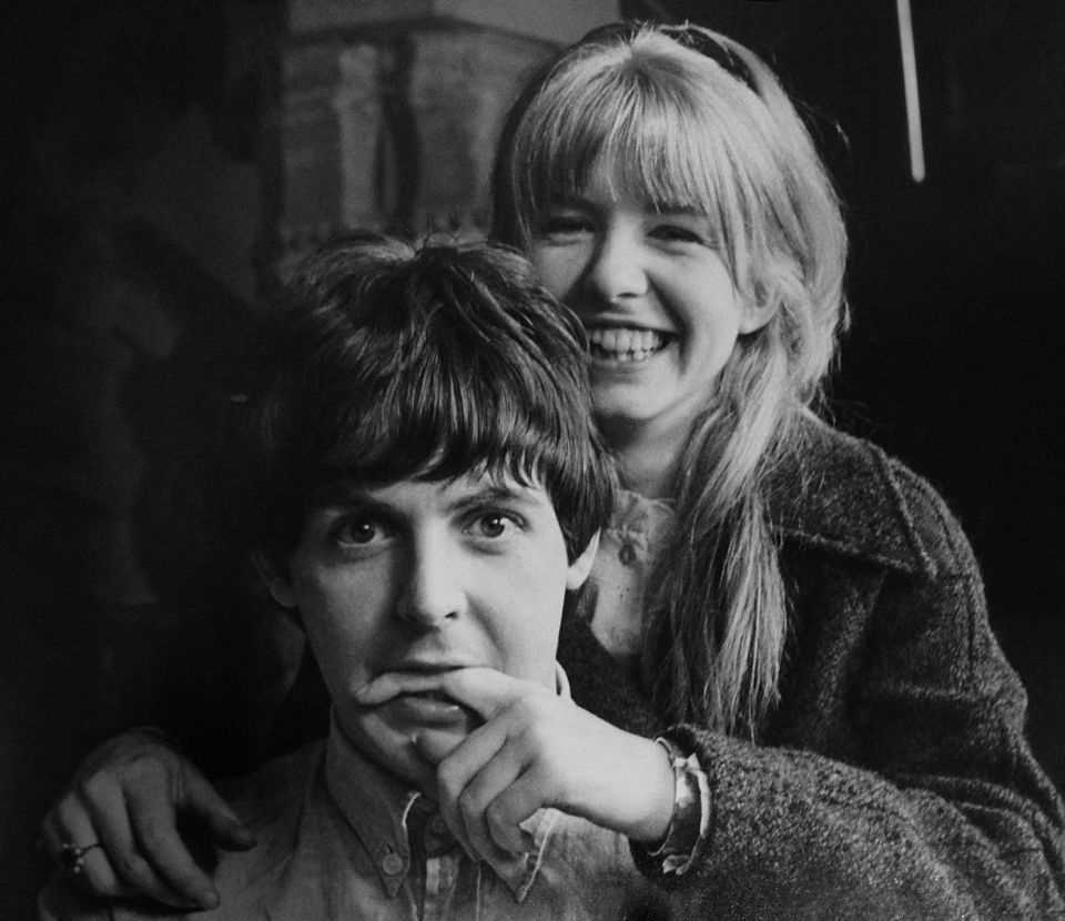 Джейн Эшер и пол Маккартни. Paul MCCARTNEY and Jane Asher. MCCARTNEY Jane Asher 1968. Джейн Эшер в молодости и пол Маккартни.