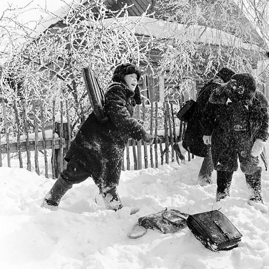 Советские зимние фото. Всеволод тарасевич зима. всеволод тарасевич, 1957 год,. советское детство зима. советские дети зимой.
