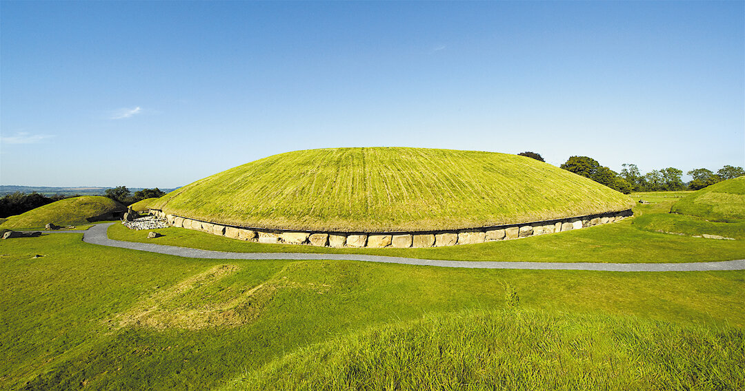 Холм Ши-ан-Вру (Ньюгрэйндж)