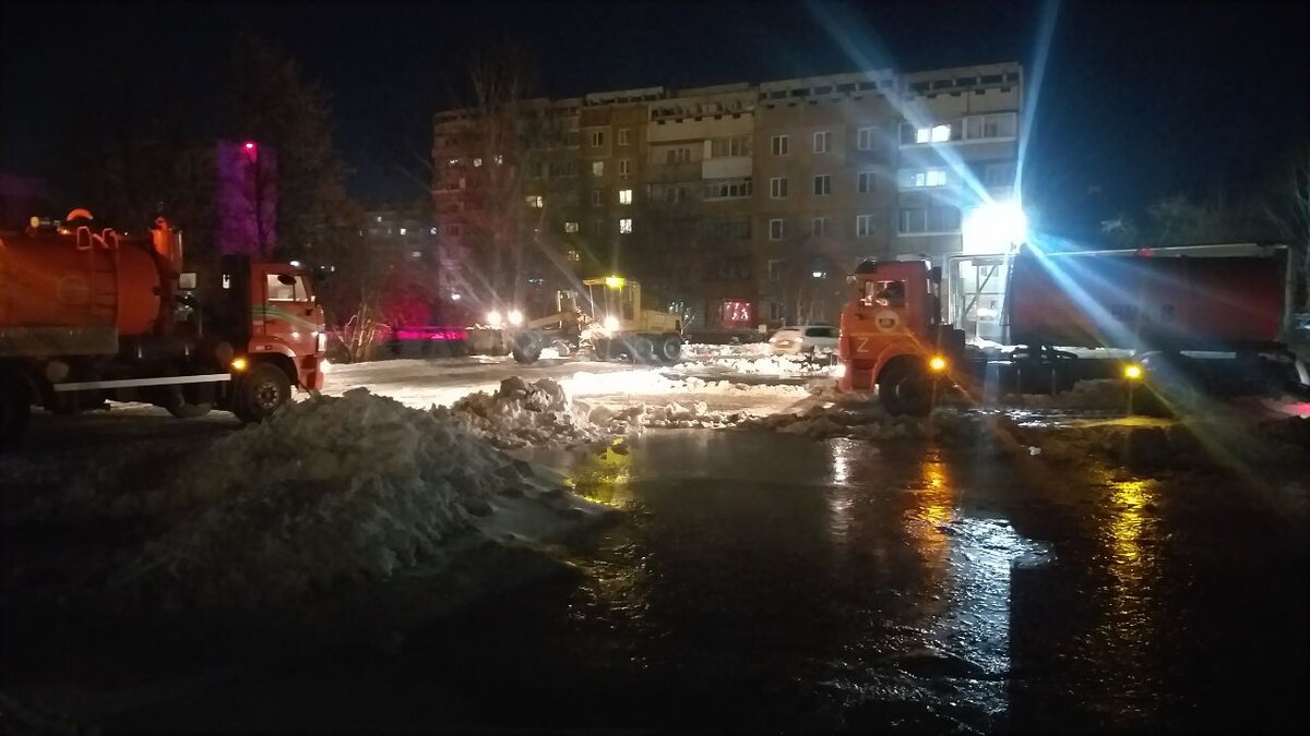 Топит улицы: дворы и дороги кемеровской Металлплощадки оказались залиты  водой | Царьград. Кузбасс | Дзен