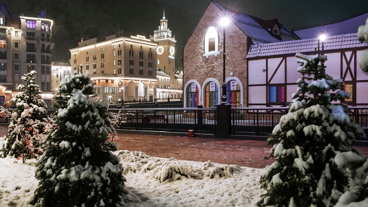    Снег выпал в Красной поляне© РИА Новости / Нина Зотина