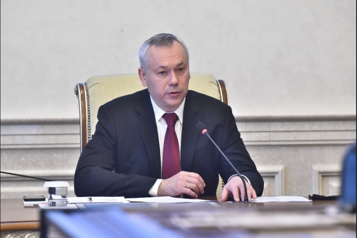    Губернатор Травников поздравил жителей Новосибирской области с Новым годом