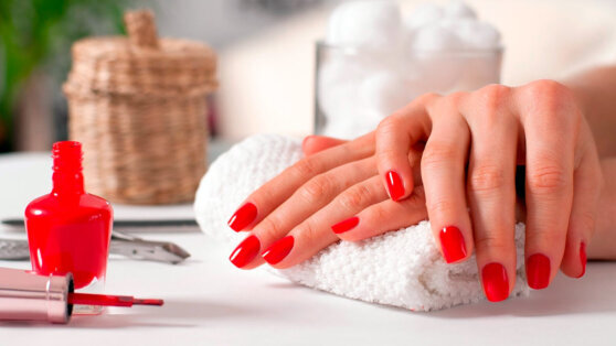    От благородного красного до золотого: главные тренды маникюра в 2023 году Екатерина Щербакова