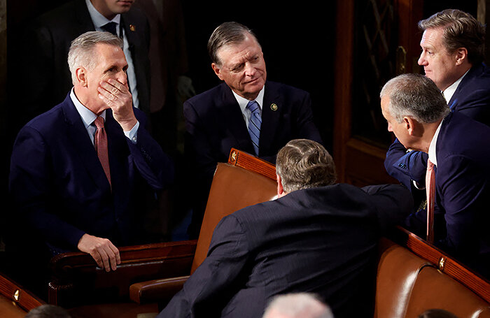    Перед голосованием за нового спикера палаты в первый день работы нового Конгресса США в Капитолии в Вашингтоне.Jonathan Ernst/Reuters