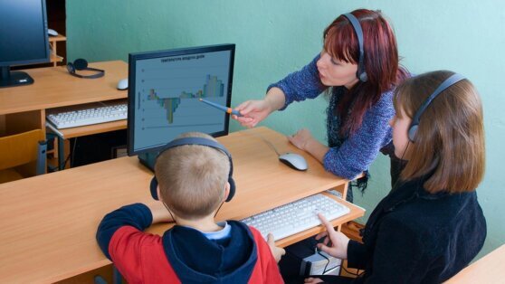    Школы в РФ обязали использовать только государственные информационные системы Анна Черкесова