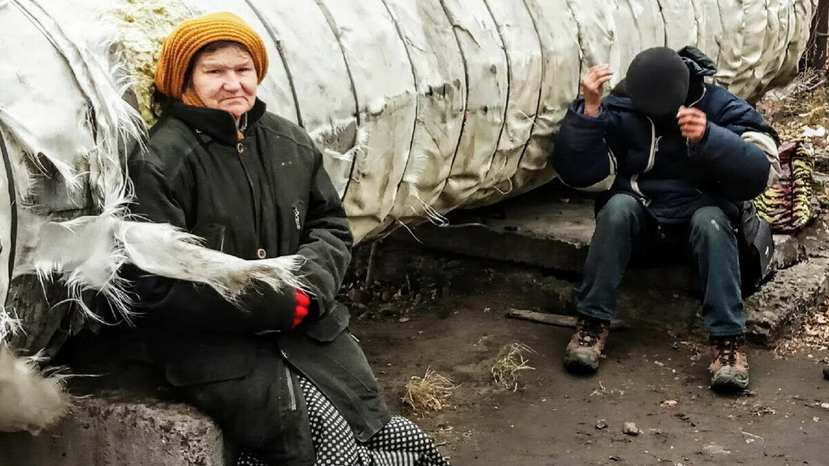     В Минводах семья может лишиться крова из-за чиновников. В Михайловске люди мерзнут на киносеансах. Главврача Ипатовской больницы наказали после жалобы подрядчиков. NewsTracker представляет обзор информационной картины дня 10 января.