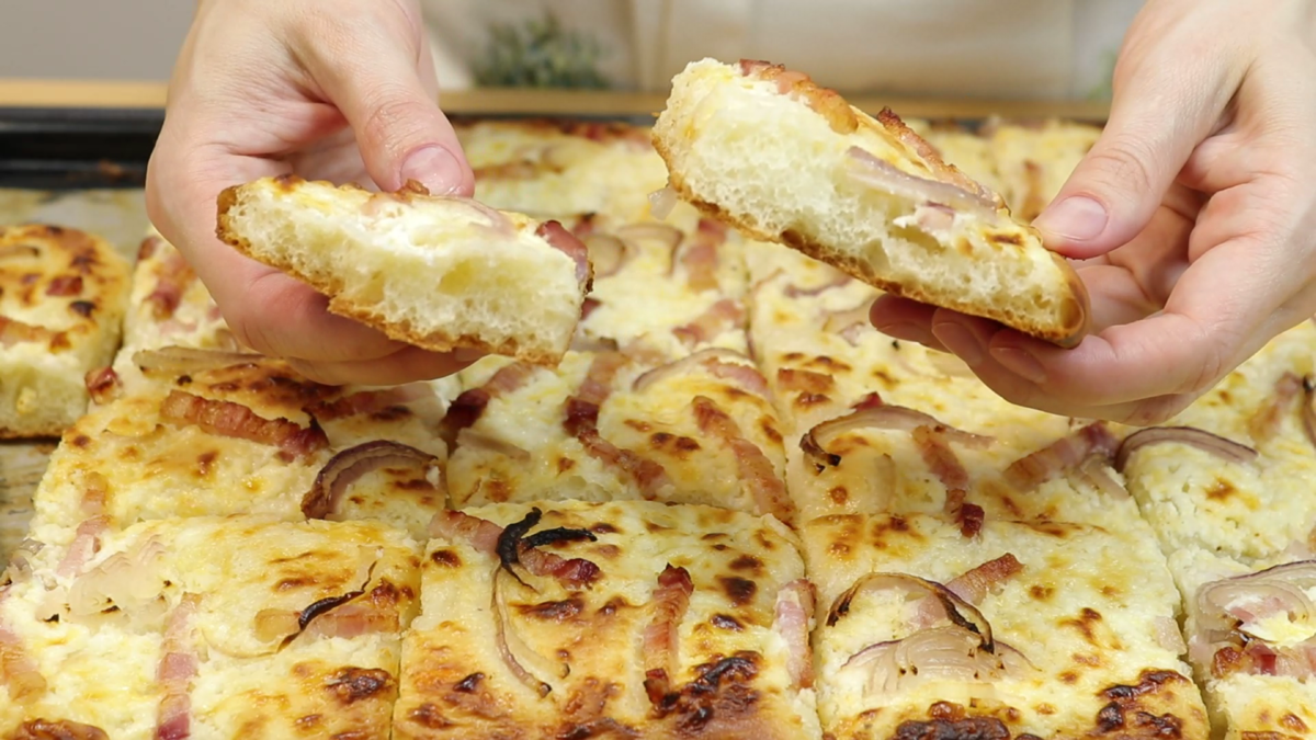 Такой пирог я готовлю вместо пиццы : сочно, безумно вкусно и бюджетно, огненный пирог Такой пирог я готовлю вместо пиццы : сочно, безумно вкусно и бюджетно, огненный пирог