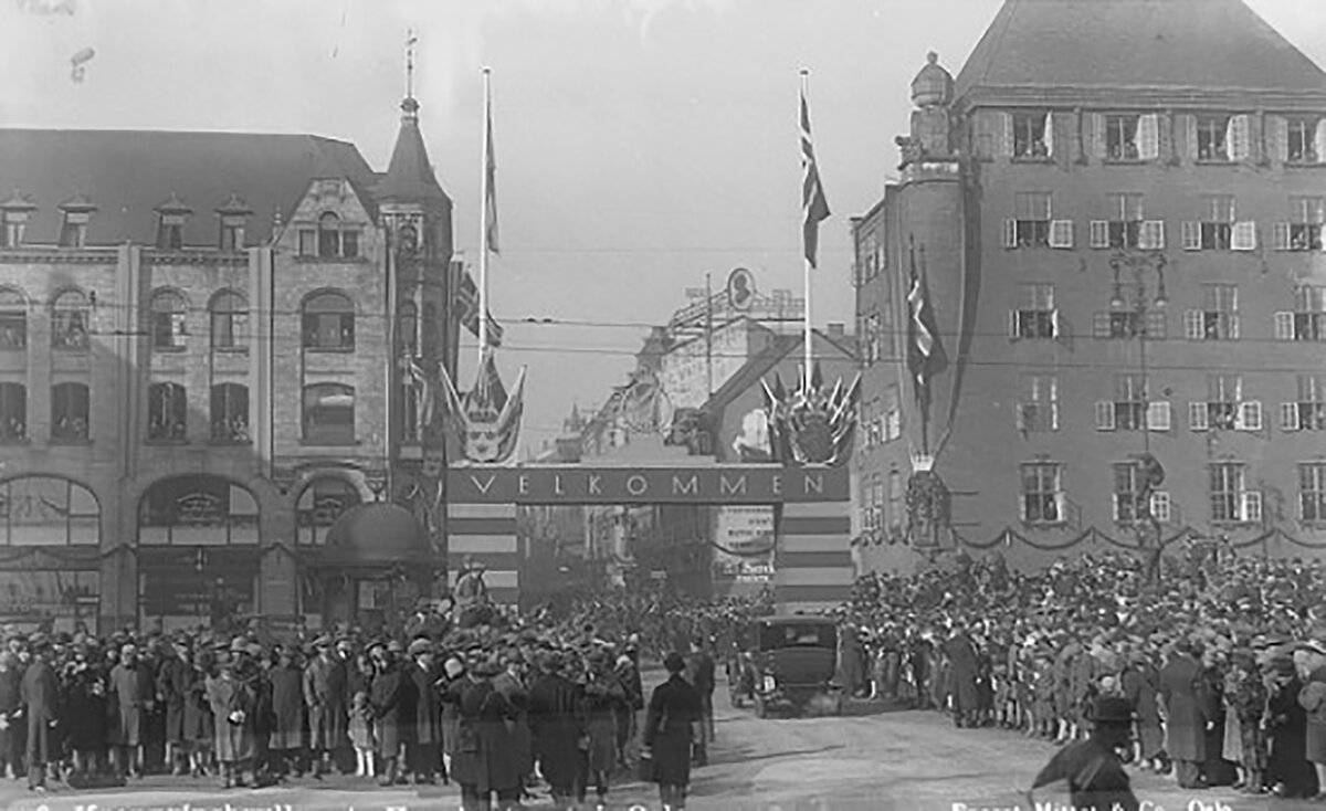 Осло приветствует свою новую наследную принцессу, март 1929 года