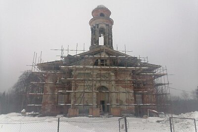    Знаменская церковь ©
