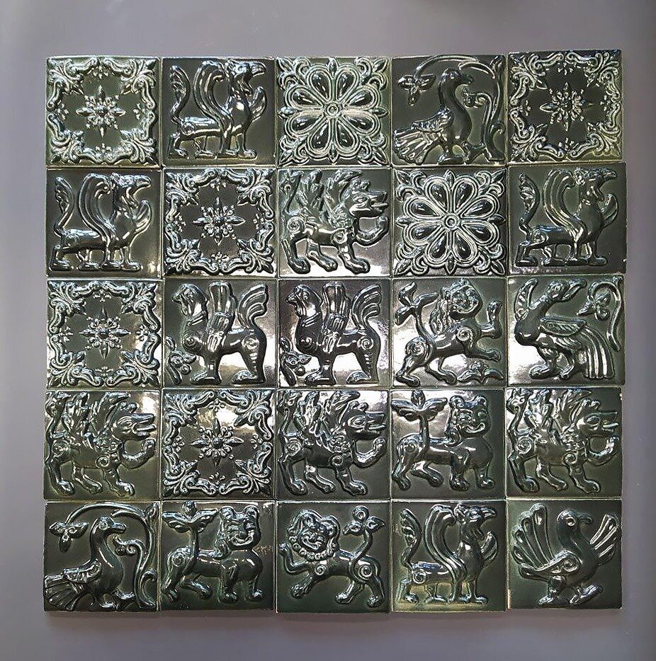 "Суздальская" коллекция изразцов ручной работы для дизайна интерьера. Мастерская "Веста-керамика"