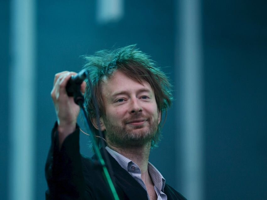Том Йорк - вокалист Radiohead 