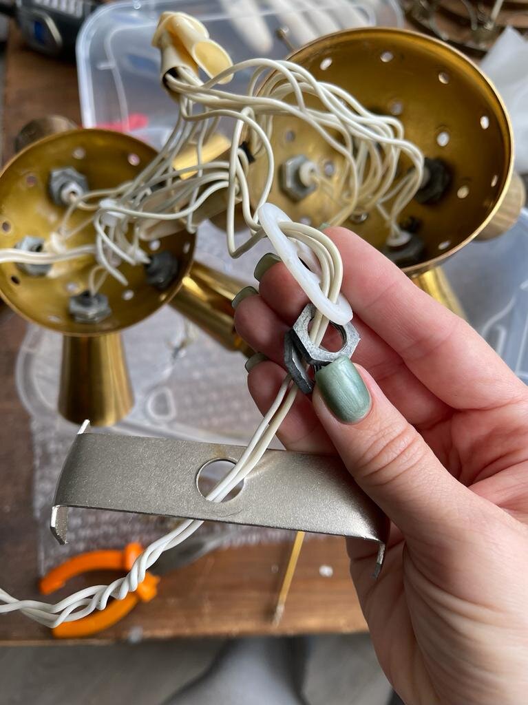 Внутренности люстры