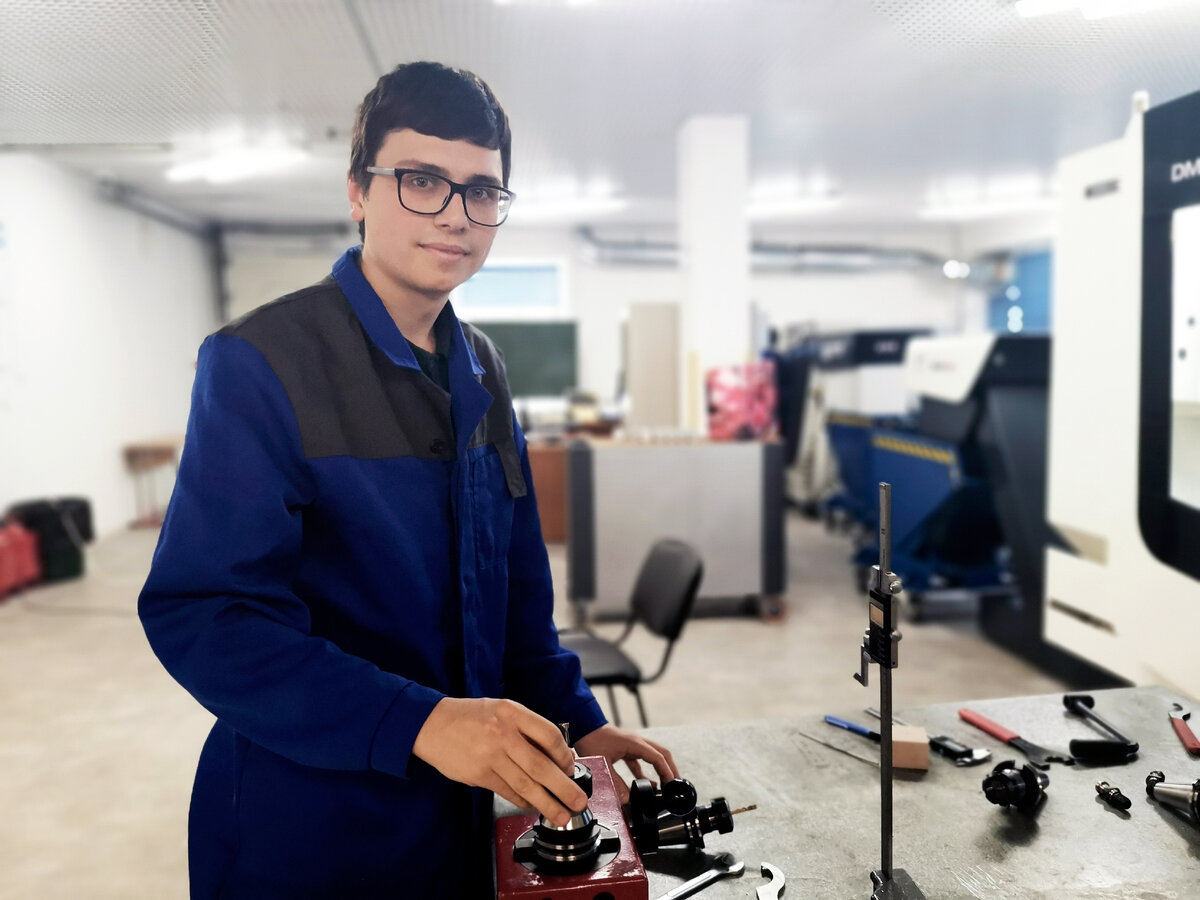 Василий Гришин, студент 3 курса по специальности «Оператор станков с ЧПУ»