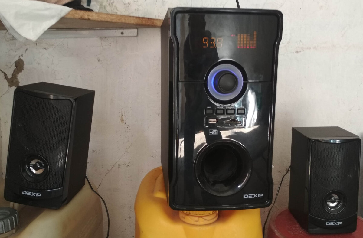 Делал фото уже после ремонта.