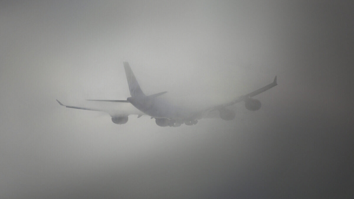 Самолет призрак