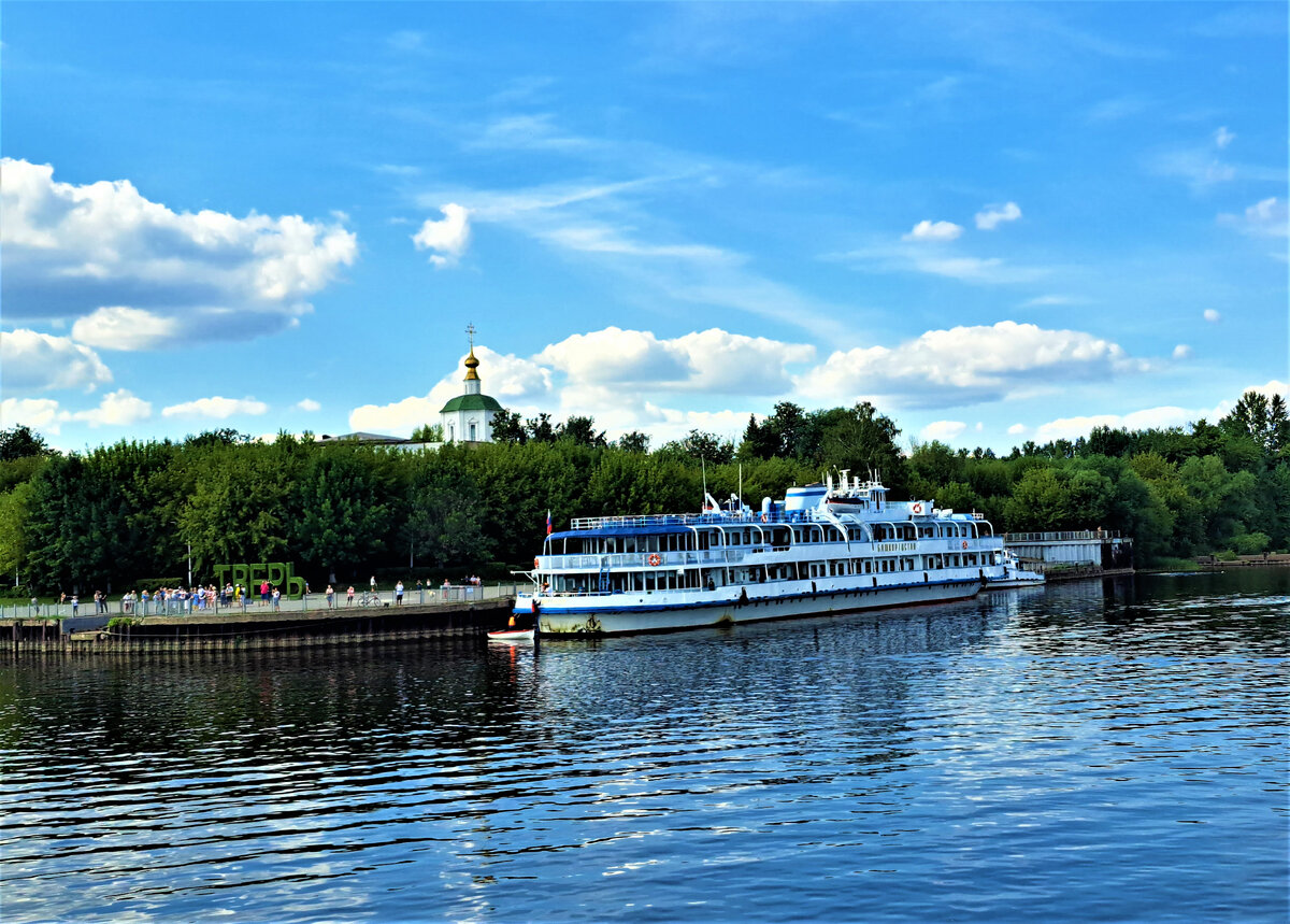 Место причала пассажирских круизных теплоходов