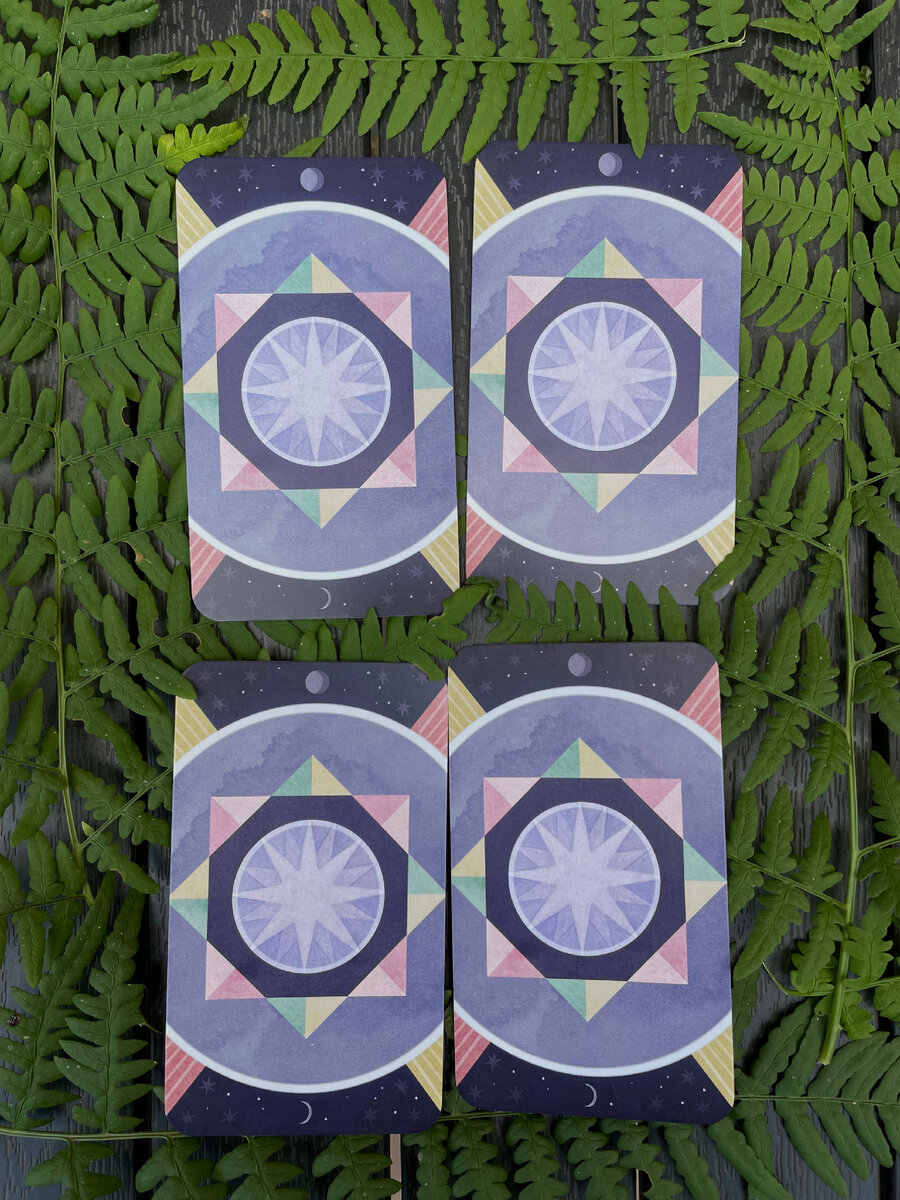 Верхний ряд слева направо: вариант 1 и 2; нижний ряд слева направо: вариант 3 и 4