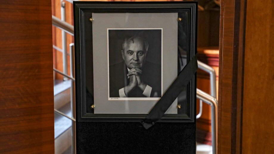 Фото: TASS /EPA / MAXIM SHIPENKOV