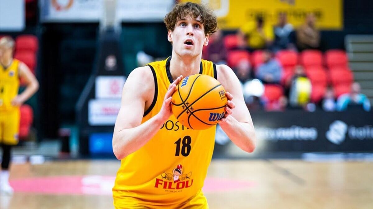    Микаэль Янтунен© Фото : сайт баскетбольной Лиги чемпионов