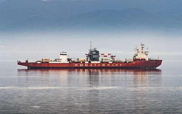 Атомный лихтеровоз «Севморпуть»