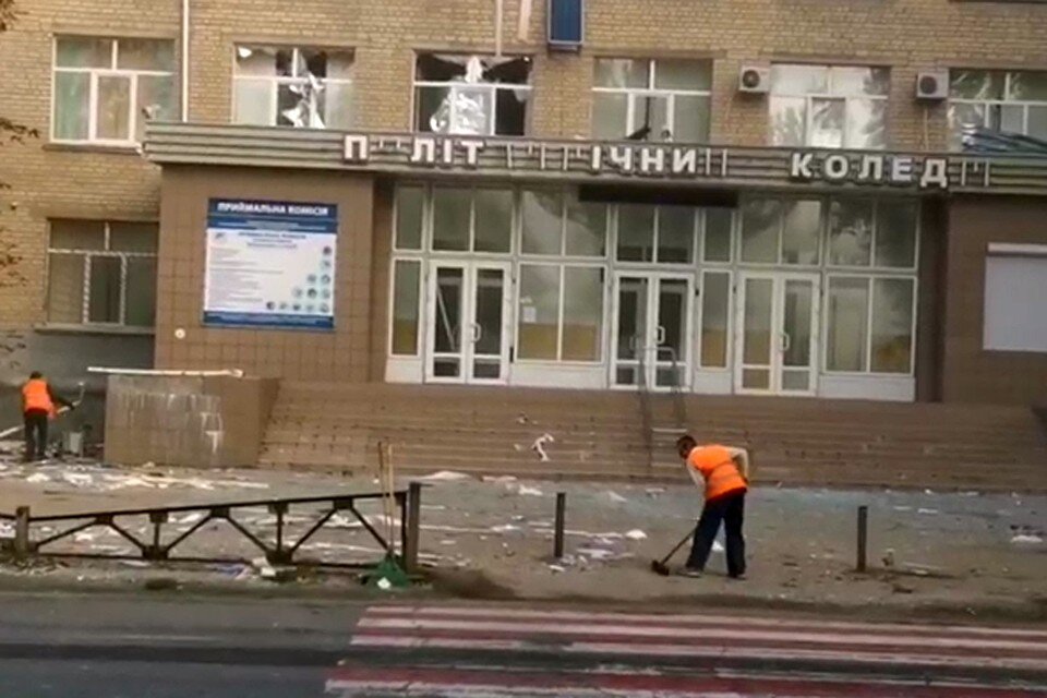     Этот колледж готовил специалистов для обслуживания сельскохозяйственной и автомобильной техники, судостроителей, других, крайне востребованных специальностей