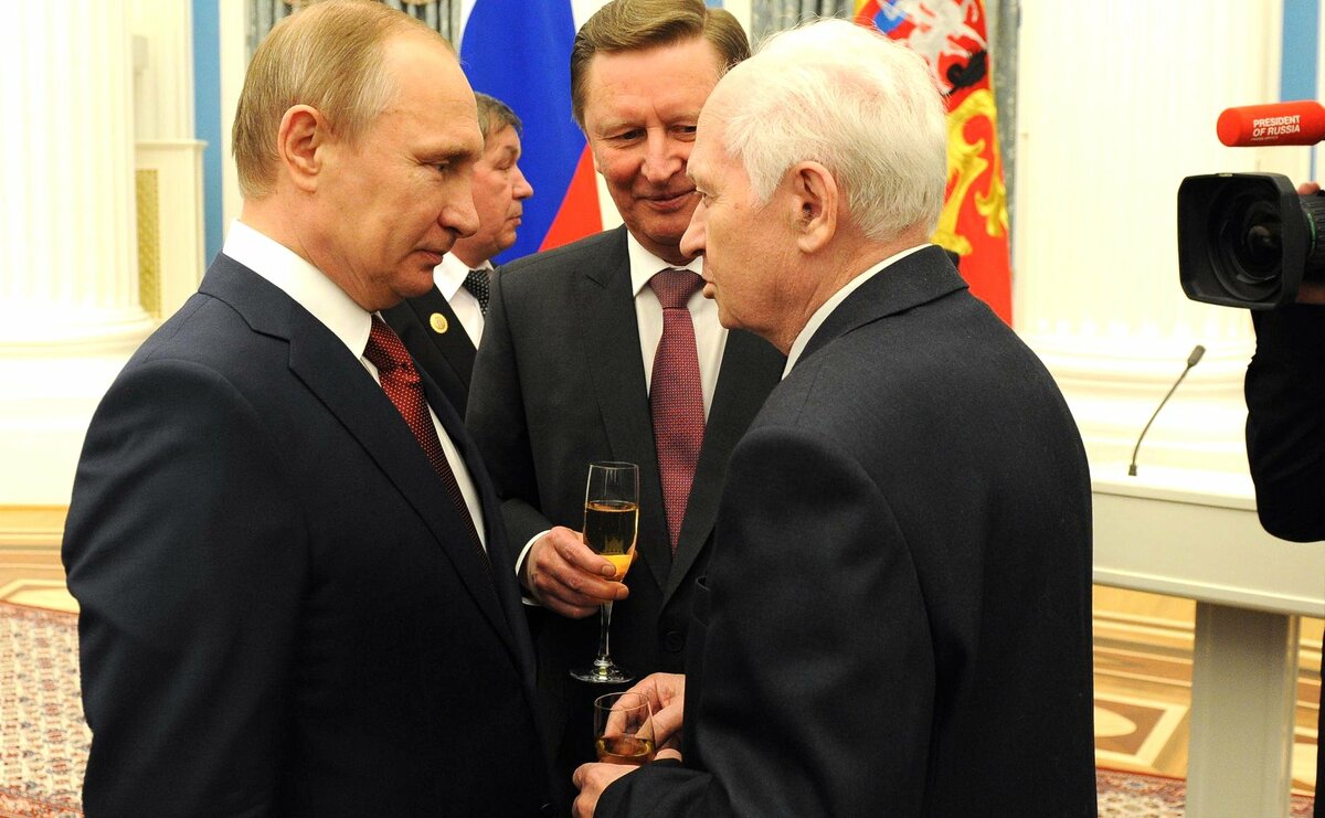 KREMLIN POOL/GLOBAL LOOK PRESS